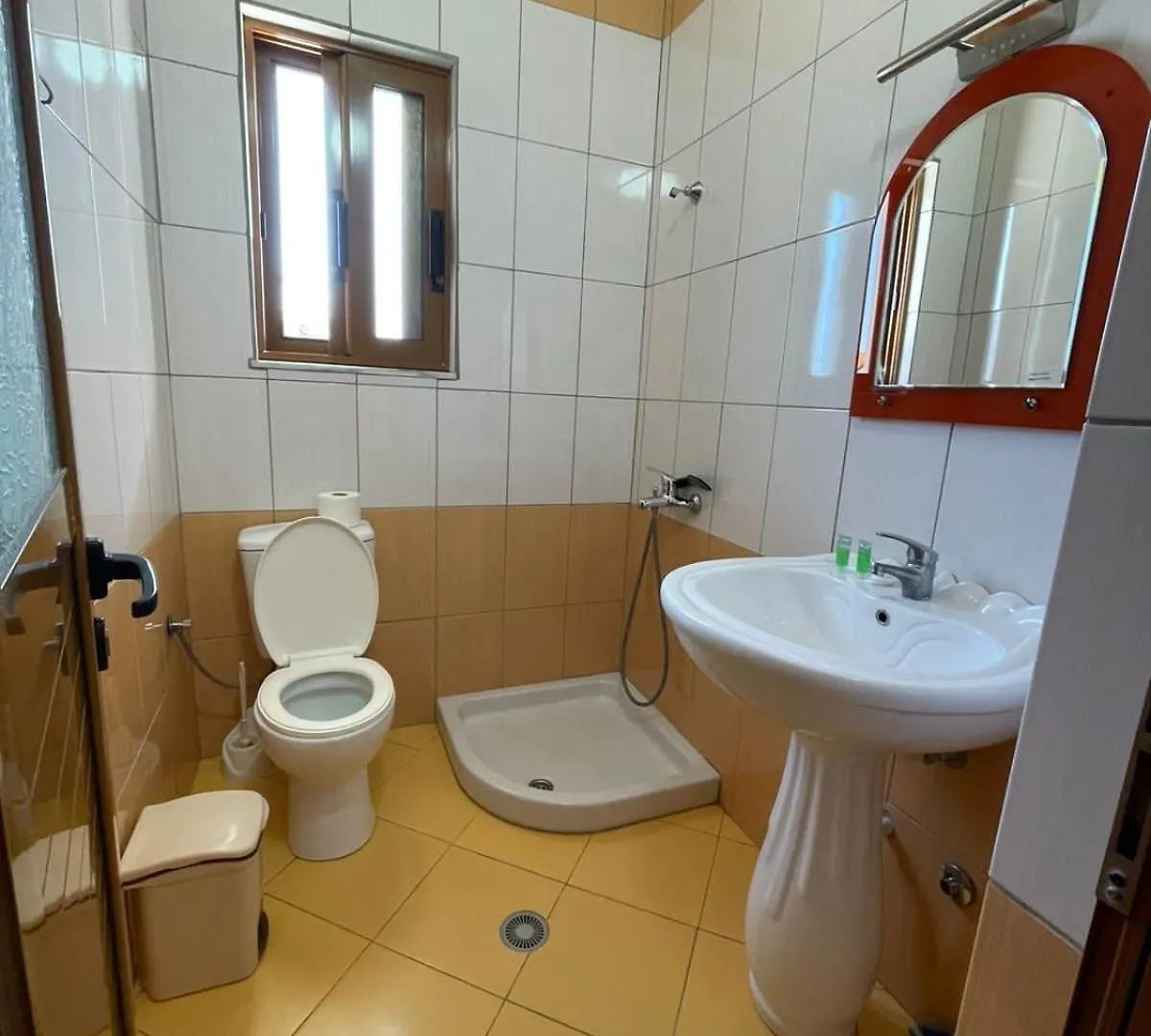 Vila Anna Ksamil