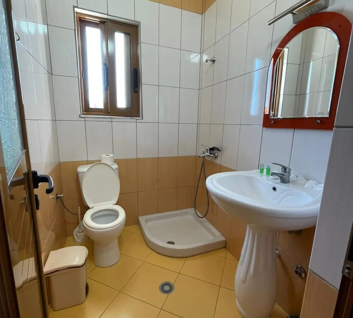 Vila Anna Ksamil Apartment